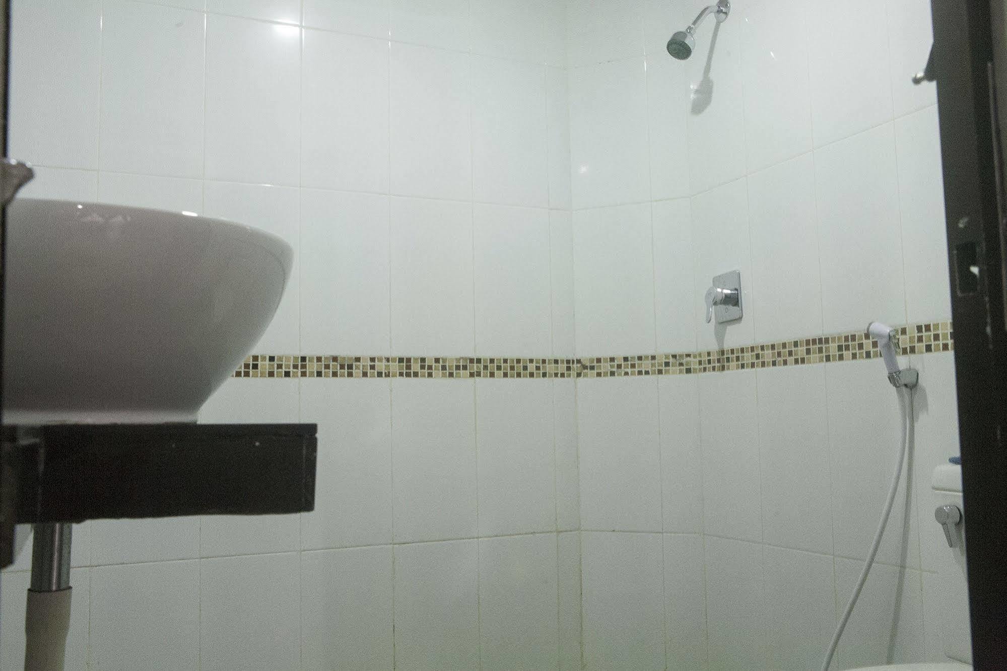 Hotel Celebes Макасар Экстерьер фото